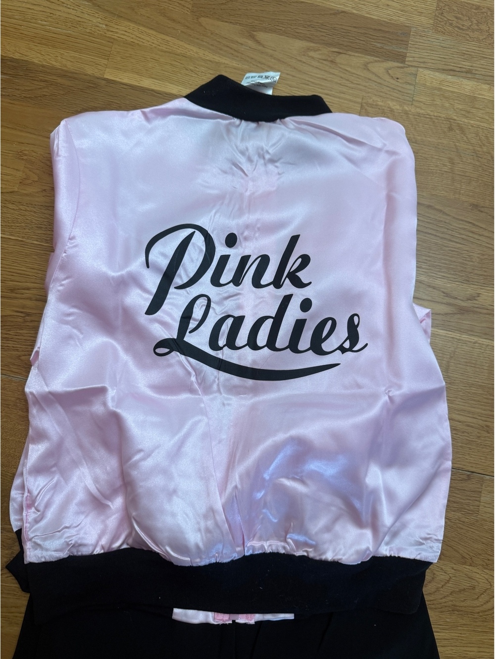 Pink Ladies Grease Costume Set with Accessorie - Picture 1 of 4
